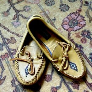 Manitobah Canoe moccasin
